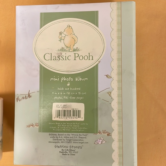 Vintage The Walt Disney co. Winnie  the Pooh child’s mug and Disney photo album - Picture 7 of 8